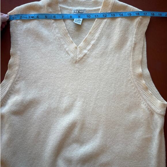 Vintage L.L. Bean Lambswool Cashmere Sweater Vest Pale Yellow XL Tall - Picture 6 of 8